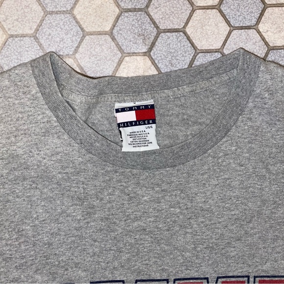 Vintage Tommy Hilfiger Double-Sided Grey T-Shirt - Size Large - Picture 7 of 10